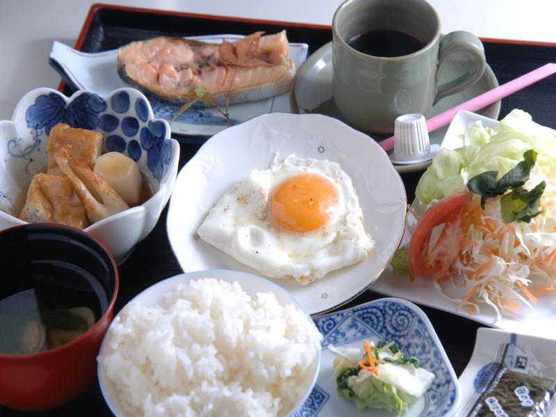 7月7日～11日まで朝食休みます